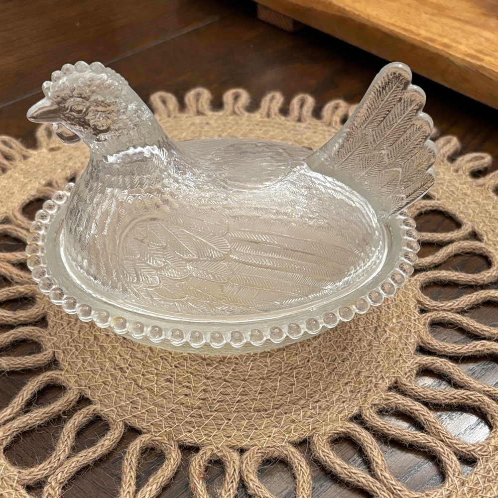 Vintage Indiana Clear Glass Hen On Nest